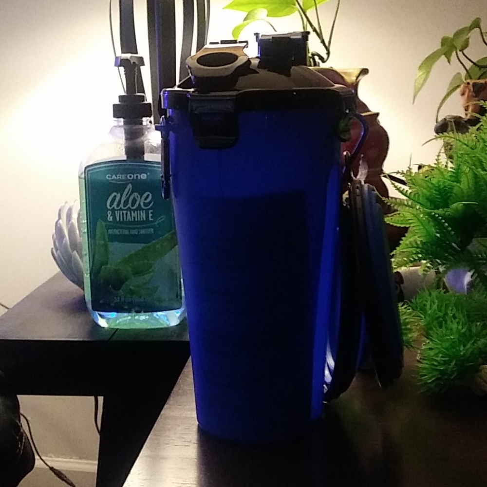 Pet water bottle